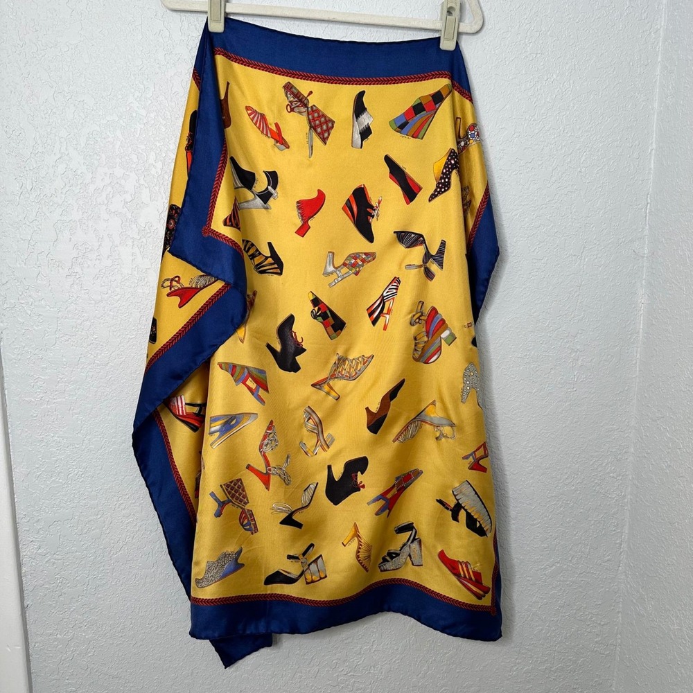 Vintage Salvatore Ferragamo 34" Silk Scarf Iconic Archive Shoe Print Made Italy‎